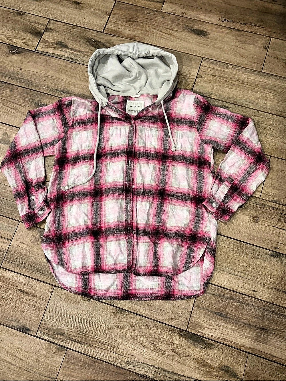 American Eagle AE Hooded Flannel Shirt Plaid Jacket in Pink & White